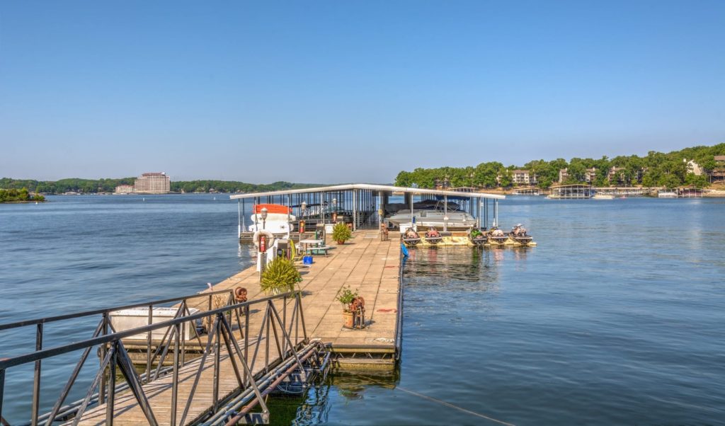 Lake of the Ozarks Aquapalooza Lodge of Four Seasons